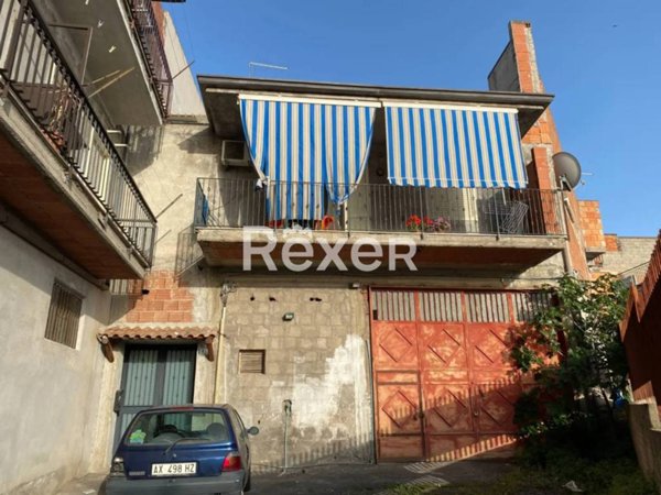 casa indipendente in vendita a Paternò in zona Centro Storico