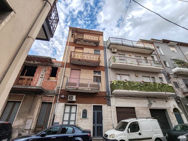 appartamento in vendita a Paternò in zona Centro Storico