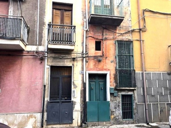 casa indipendente in vendita a Paternò in zona Centro Storico