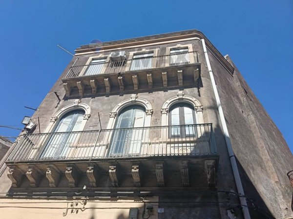 appartamento in vendita a Paternò in zona Centro Storico