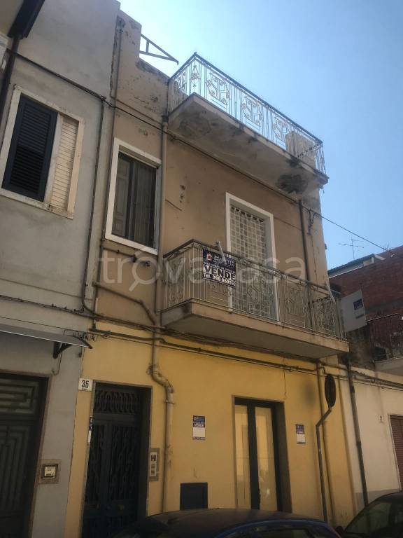 casa indipendente in vendita a Paternò