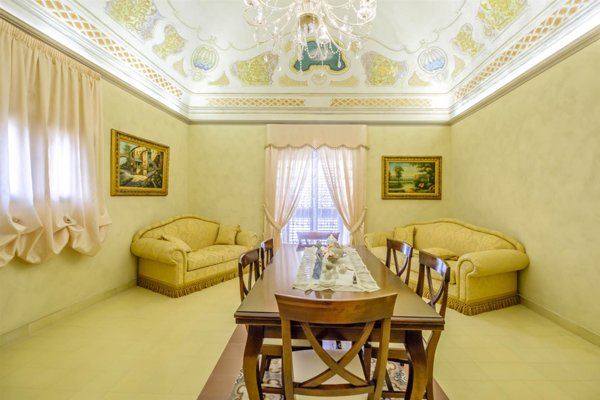 casa indipendente in vendita a Paternò in zona Centro Storico