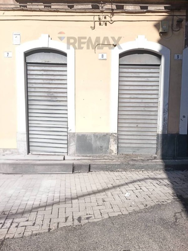 locale commerciale in vendita a Paternò in zona Centro Storico