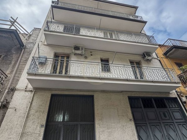 appartamento in vendita a Paternò in zona Centro Storico