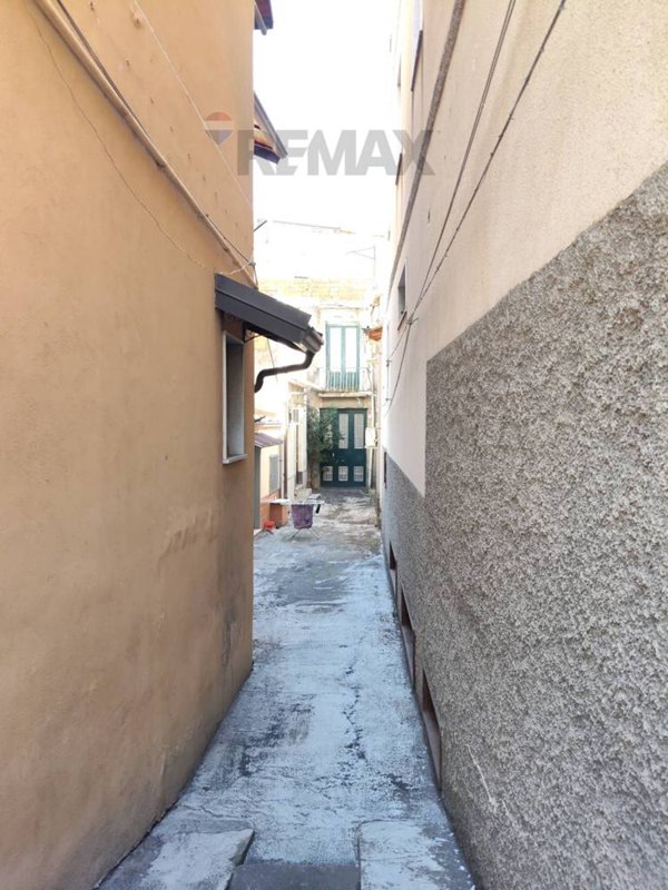casa indipendente in vendita a Paternò in zona Centro Storico