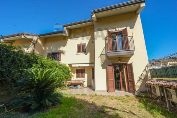 casa indipendente in vendita a Paternò