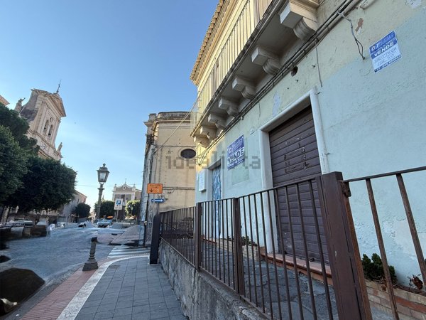 ufficio in vendita a Paternò in zona Centro Storico