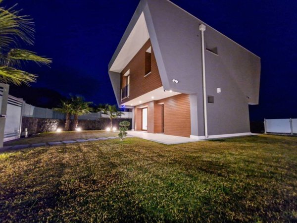 casa indipendente in vendita a Pedara
