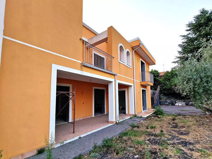 casa indipendente in vendita a Pedara
