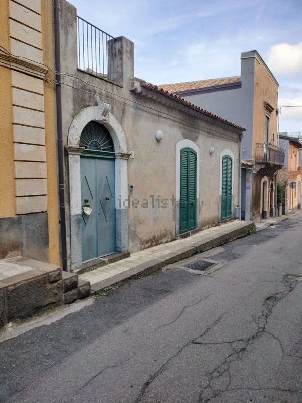 casa indipendente in vendita a Pedara