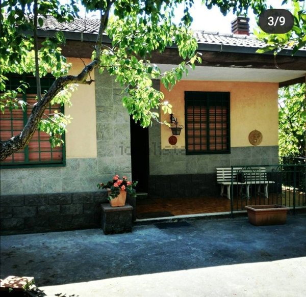 casa indipendente in vendita a Pedara