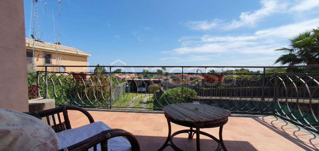 casa indipendente in vendita a Pedara