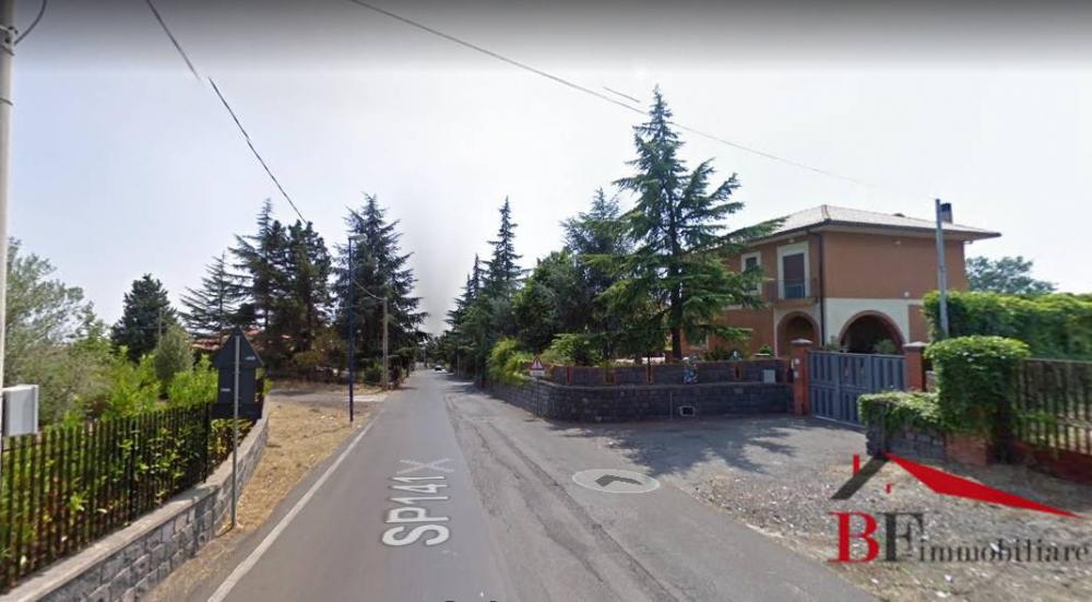casa indipendente in vendita a Pedara
