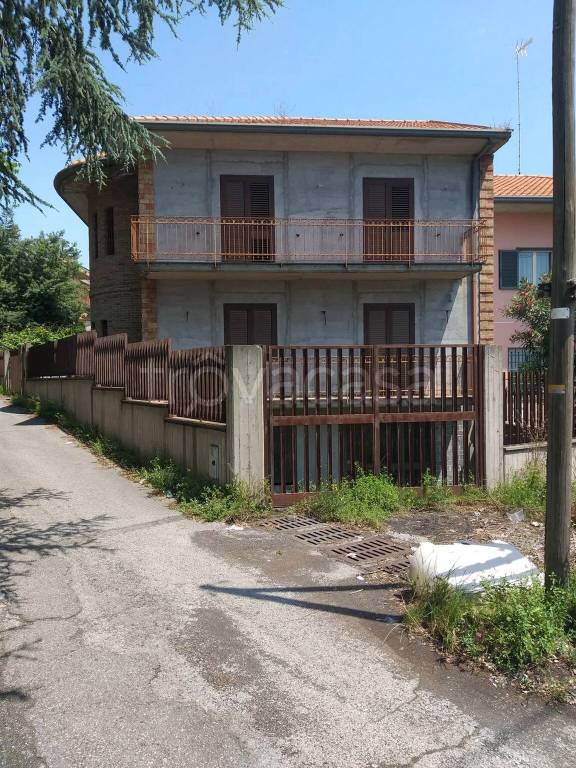 casa indipendente in vendita a Pedara