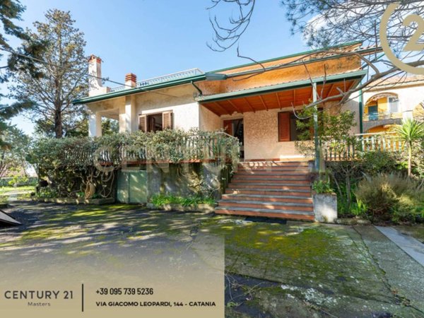 casa indipendente in vendita a Pedara