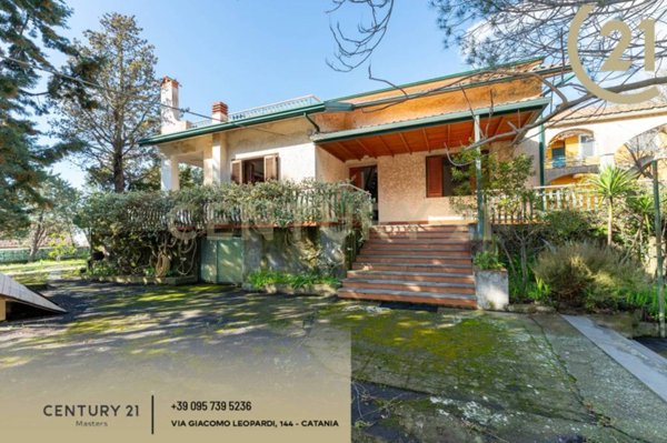 casa indipendente in vendita a Pedara