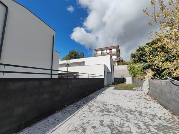 casa indipendente in vendita a Pedara