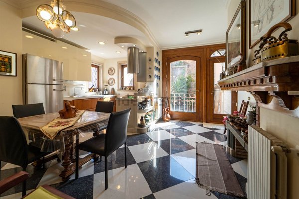 casa indipendente in vendita a Pedara