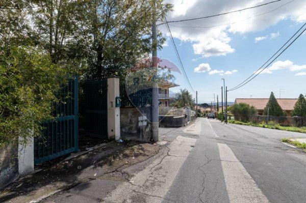 casa indipendente in vendita a Pedara
