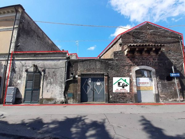 casa indipendente in vendita a Pedara