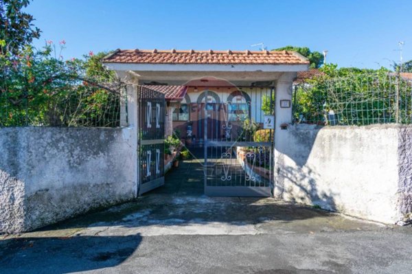 casa indipendente in vendita a Pedara