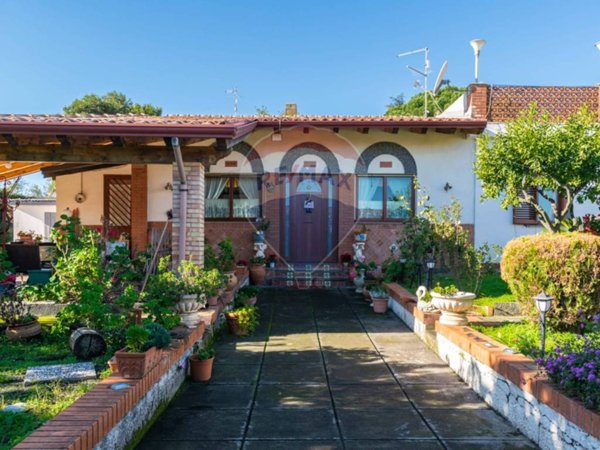 casa indipendente in vendita a Pedara