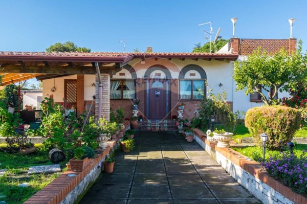 casa indipendente in vendita a Pedara