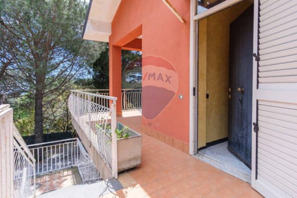 appartamento in vendita a Pedara in zona Tarderia