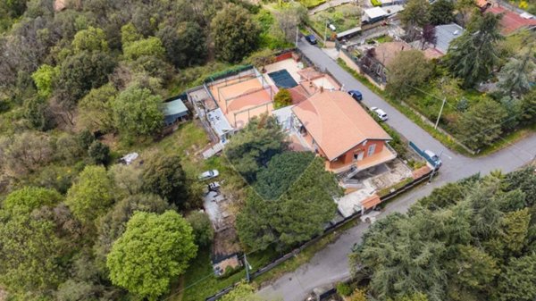 casa indipendente in vendita a Pedara