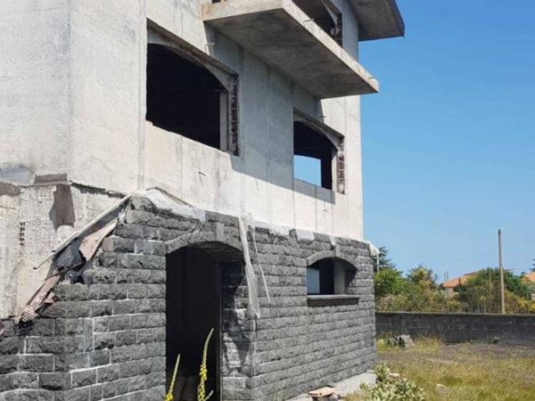 casa indipendente in vendita a Pedara