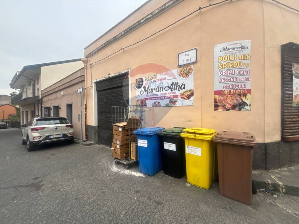 negozio in vendita a Pedara