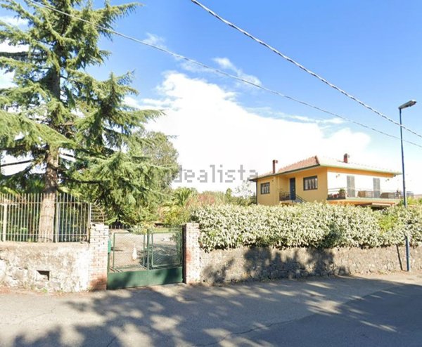 appartamento in vendita a Pedara in zona Tarderia