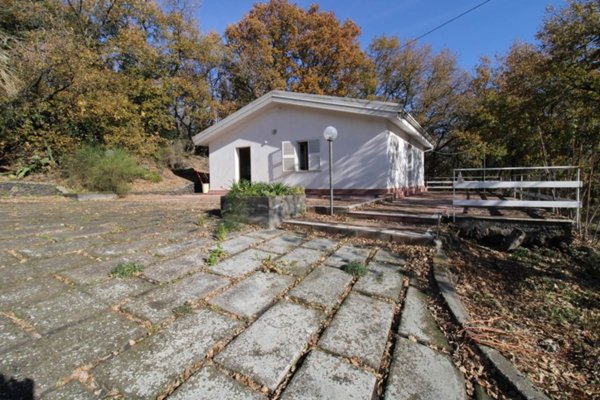 casa indipendente in vendita a Pedara