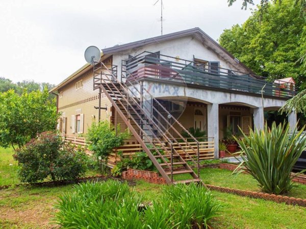 casa indipendente in vendita a Pedara