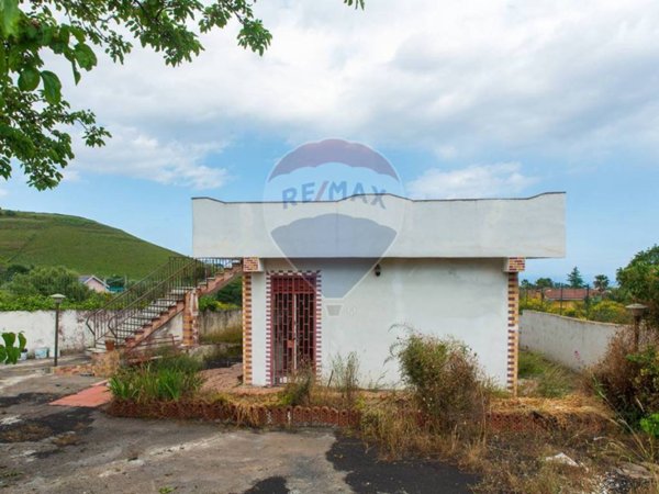 casa indipendente in vendita a Pedara