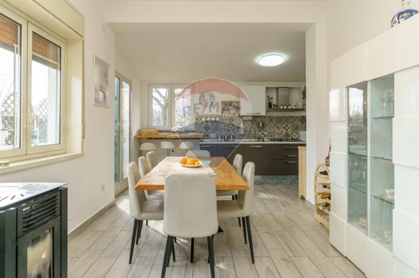 casa indipendente in vendita a Pedara