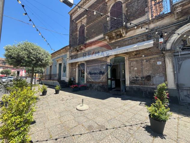 negozio in vendita a Pedara