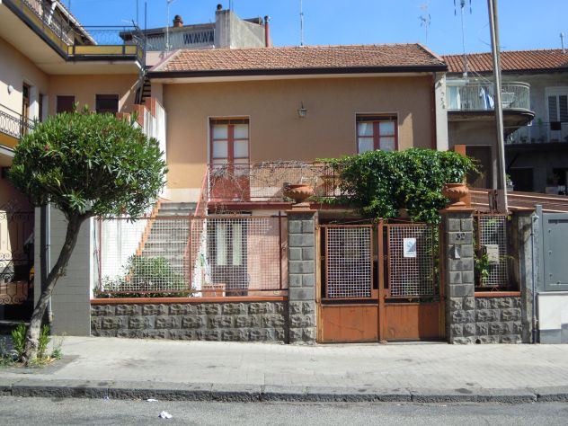 casa indipendente in vendita a Pedara