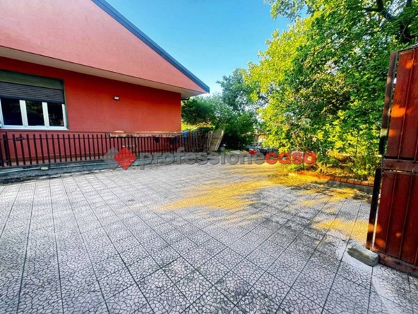 casa indipendente in vendita a Pedara