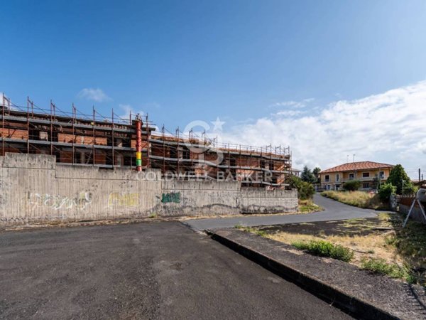 casa indipendente in vendita a Pedara