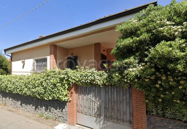 casa indipendente in vendita a Pedara