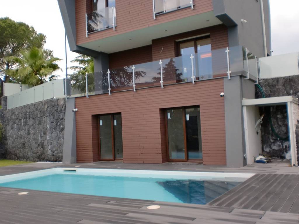 casa indipendente in vendita a Pedara