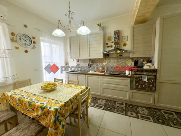 appartamento in vendita a Pedara