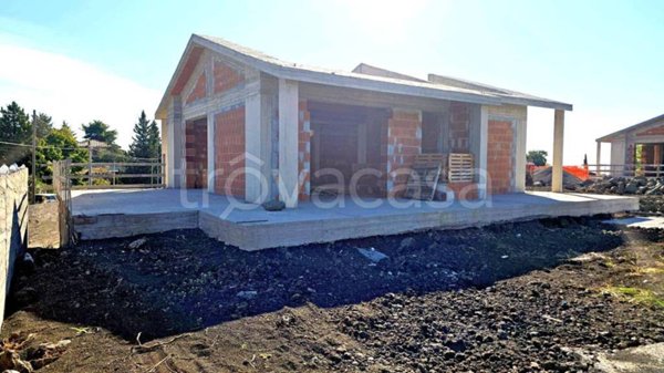 casa indipendente in vendita a Pedara
