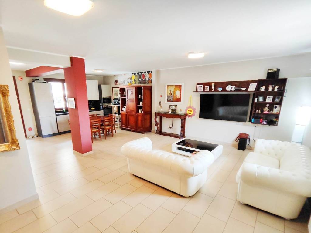 casa indipendente in vendita a Pedara