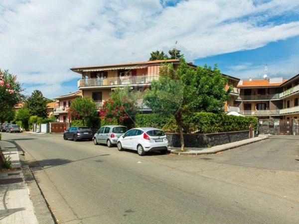 appartamento in vendita a Pedara