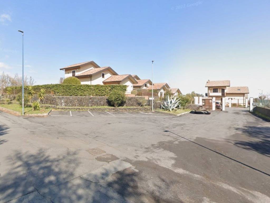 casa indipendente in vendita a Pedara
