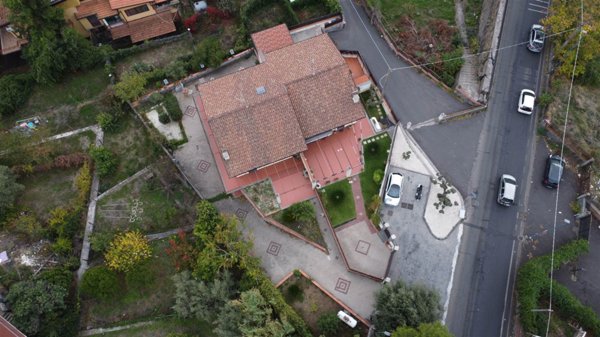 casa indipendente in vendita a Pedara