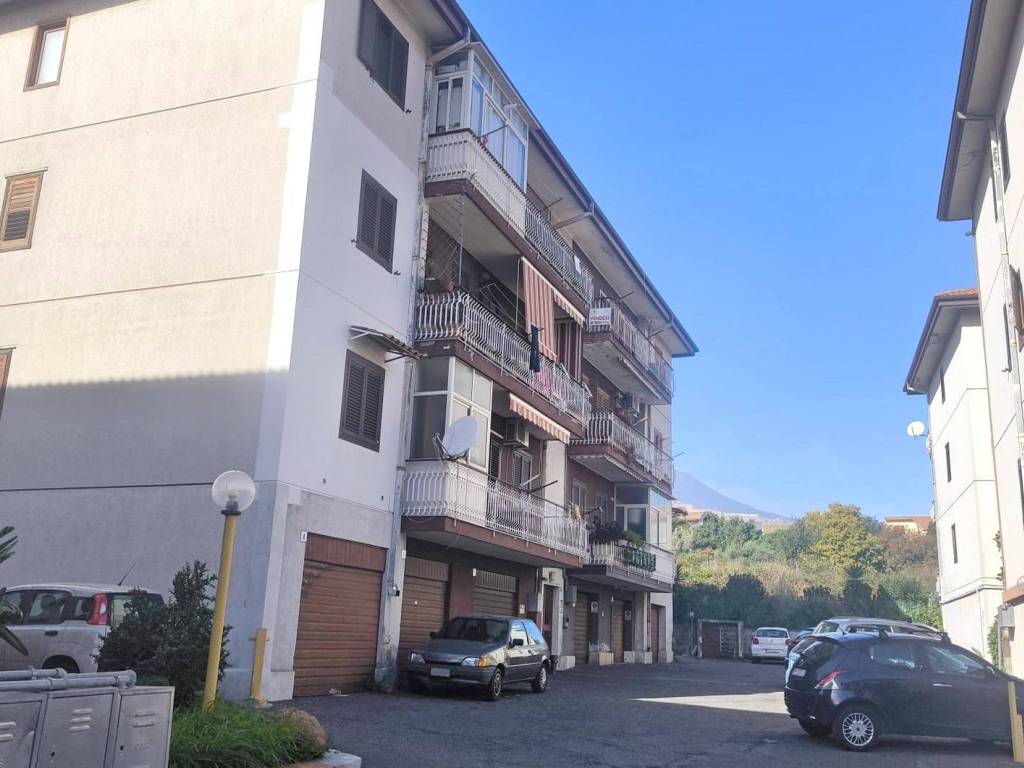 appartamento in vendita a Pedara