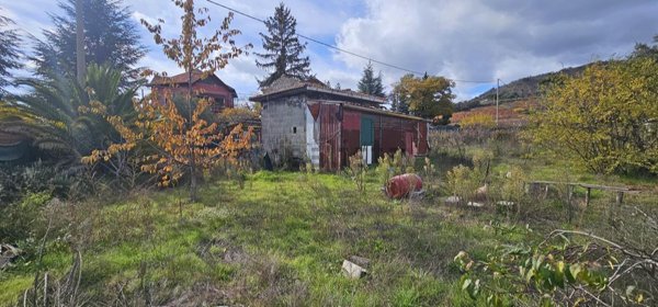 terreno edificabile in vendita a Pedara